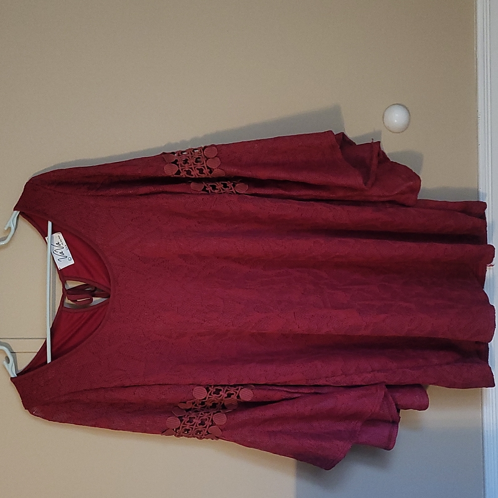 VaVa by Joy Han size L burgundy tunic sweater